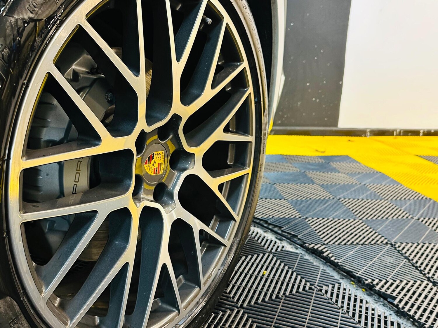 Used Porsche Macan for sale - 77440050: Photo 42