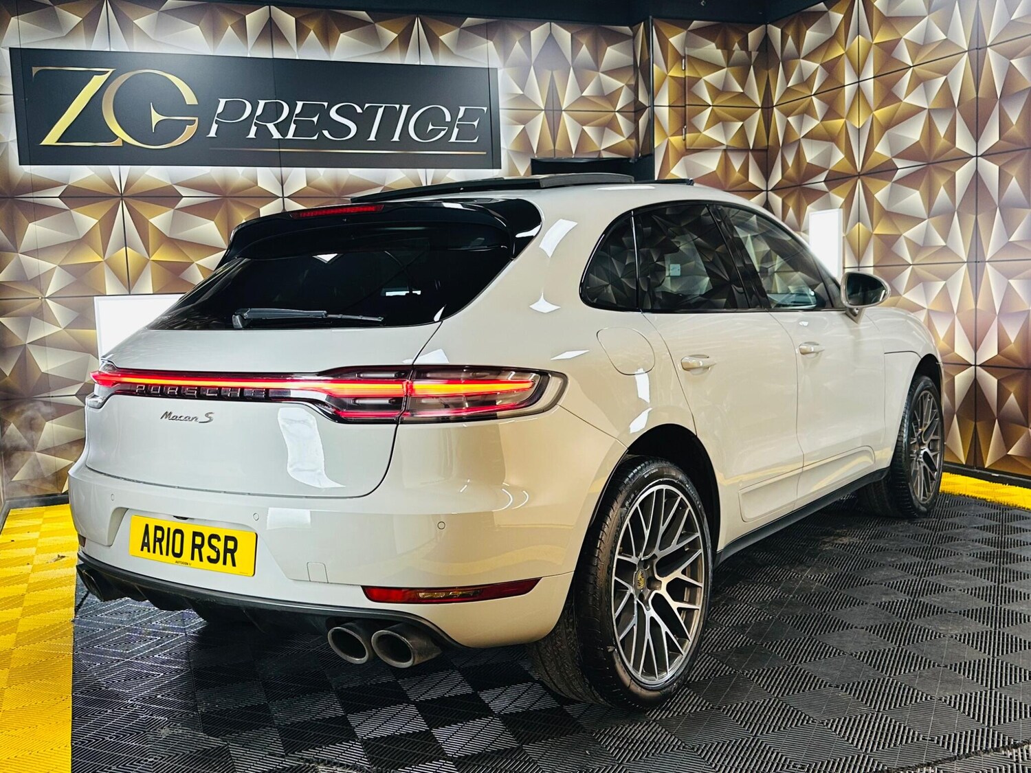 Used Porsche Macan for sale - 77440050: Photo 44