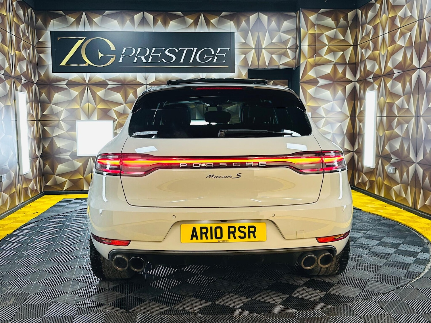 Used Porsche Macan for sale - 77440050: Photo 5