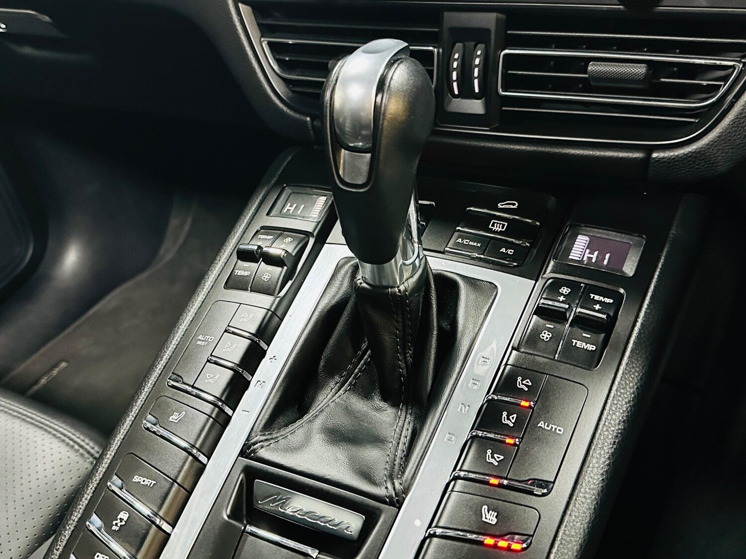 Used Porsche Macan for sale - 77440050: Photo 60