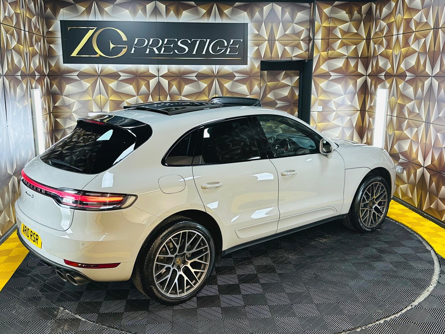 Used Porsche Macan for sale - 77440050: Photo 7