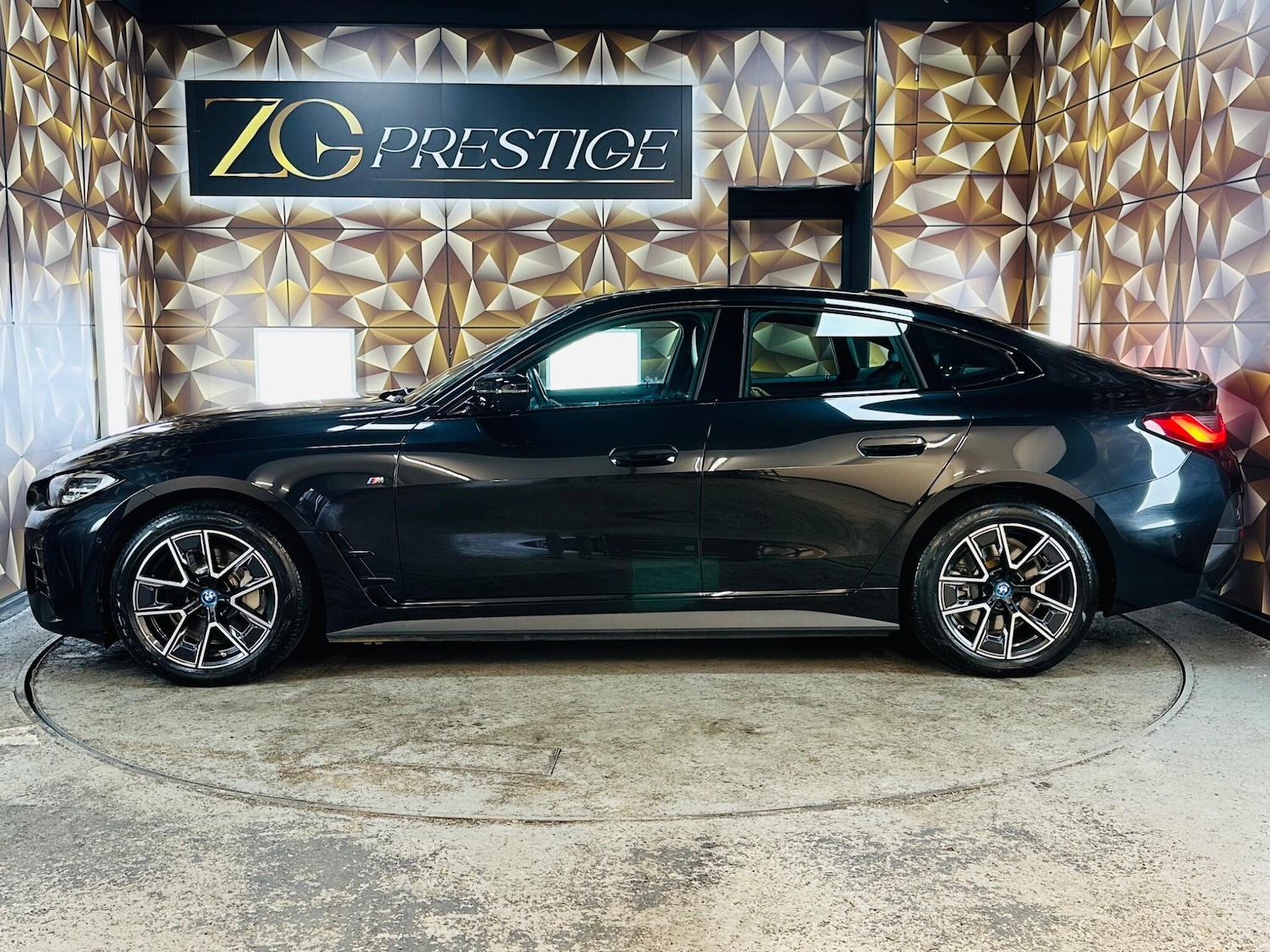 Used BMW i4 2024 for sale - 76094399: Photo 11