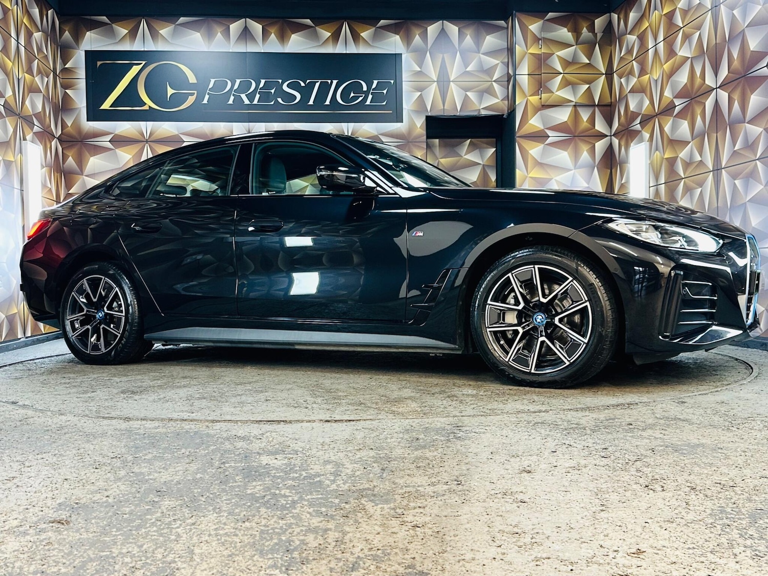 Used BMW i4 2024 for sale - 76094399: Photo 13