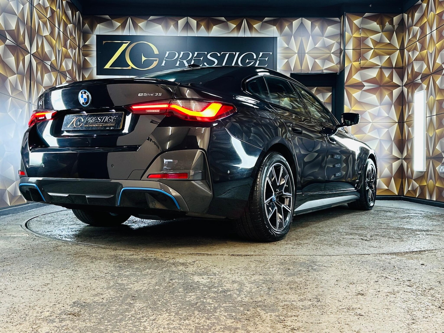 Used BMW i4 2024 for sale - 76094399: Photo 15