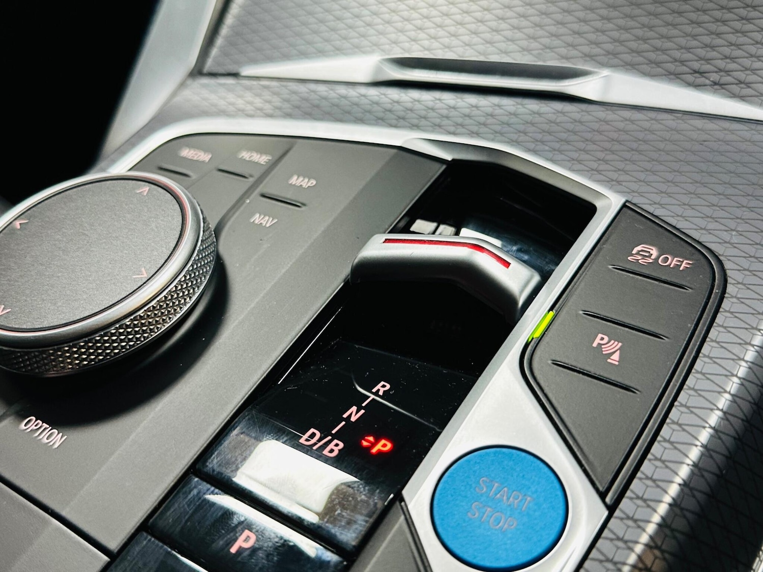 Used BMW i4 2024 for sale - 76094399: Photo 61