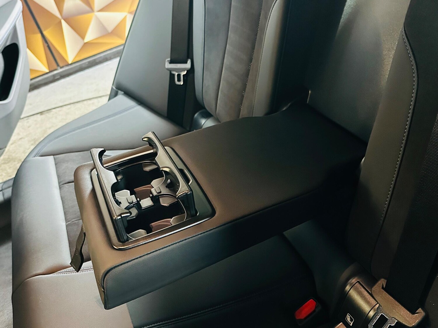 Used BMW i4 2024 for sale - 76094399: Photo 70