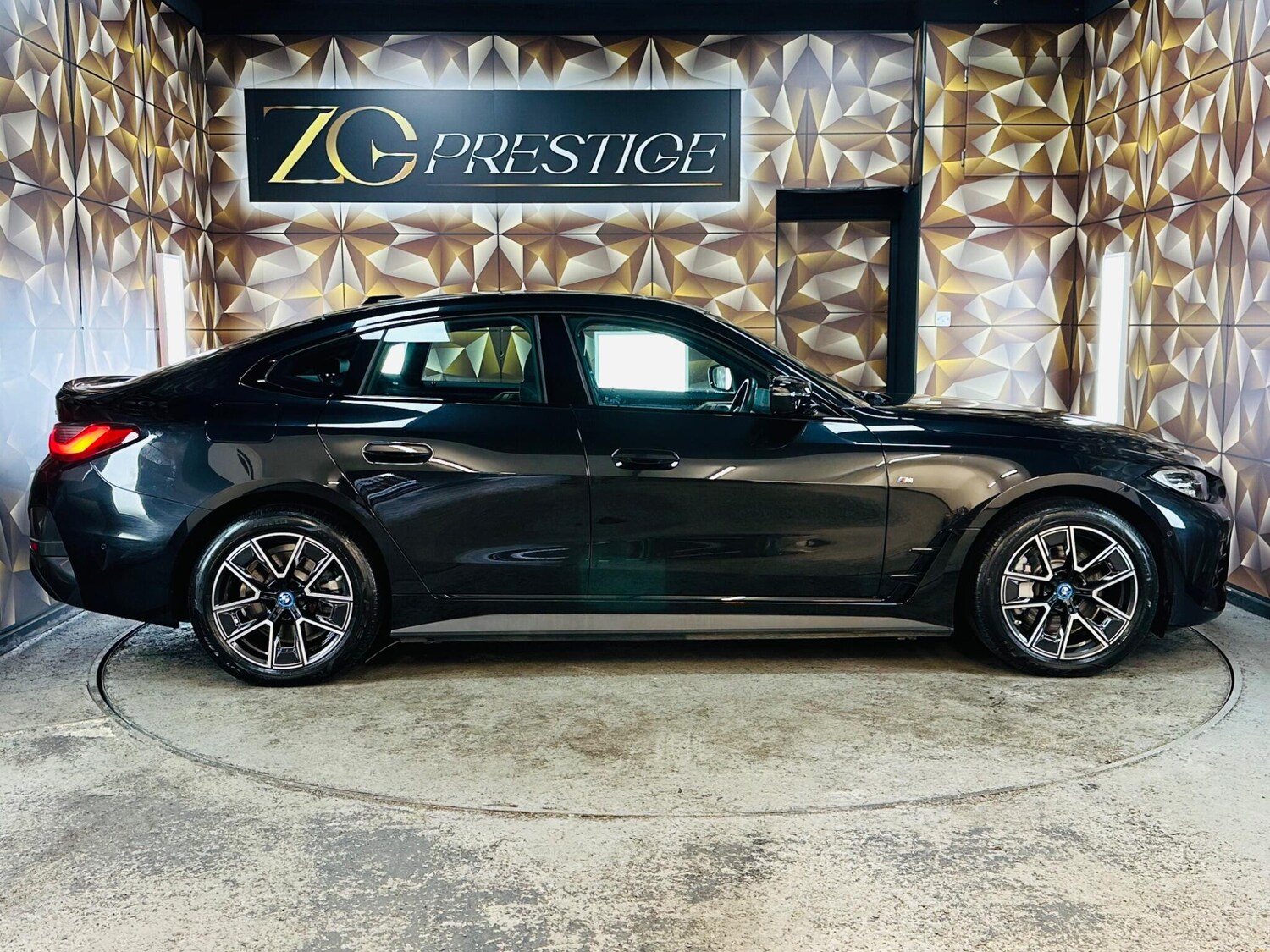 Used BMW i4 2024 for sale - 76094399: Photo 9