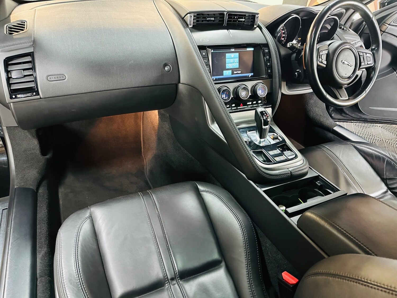 Used Jaguar F-Type for sale - 77808881: Photo 18