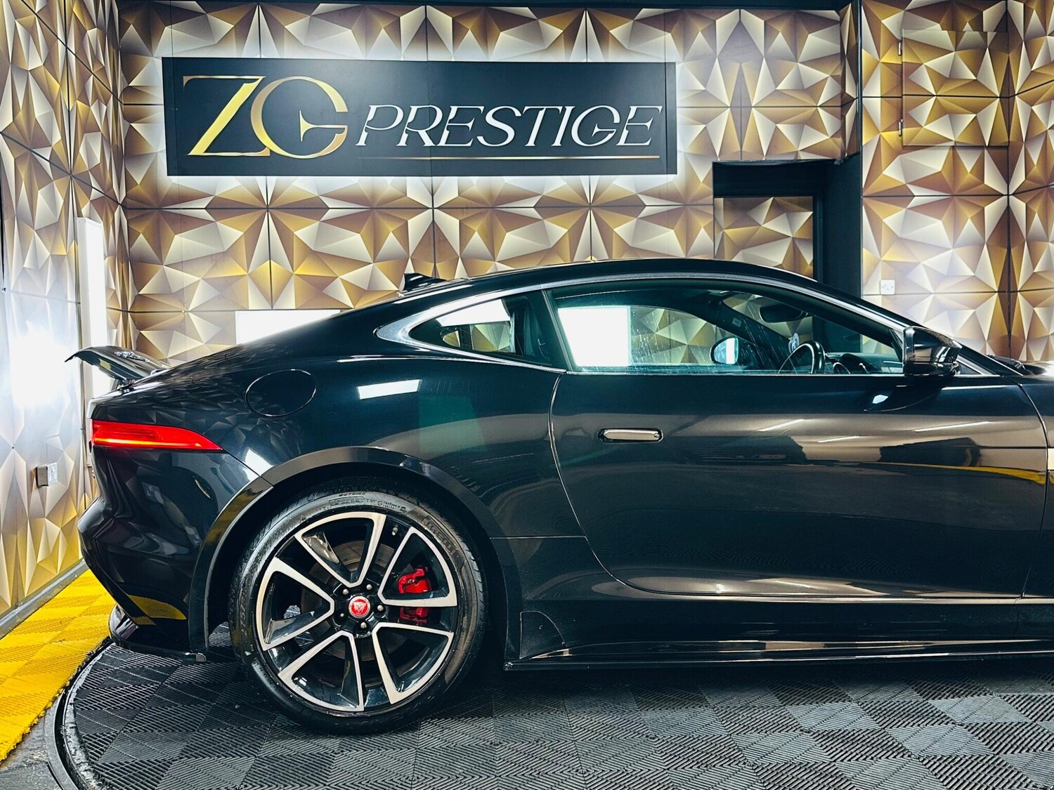 Used Jaguar F-Type for sale - 77808881: Photo 39