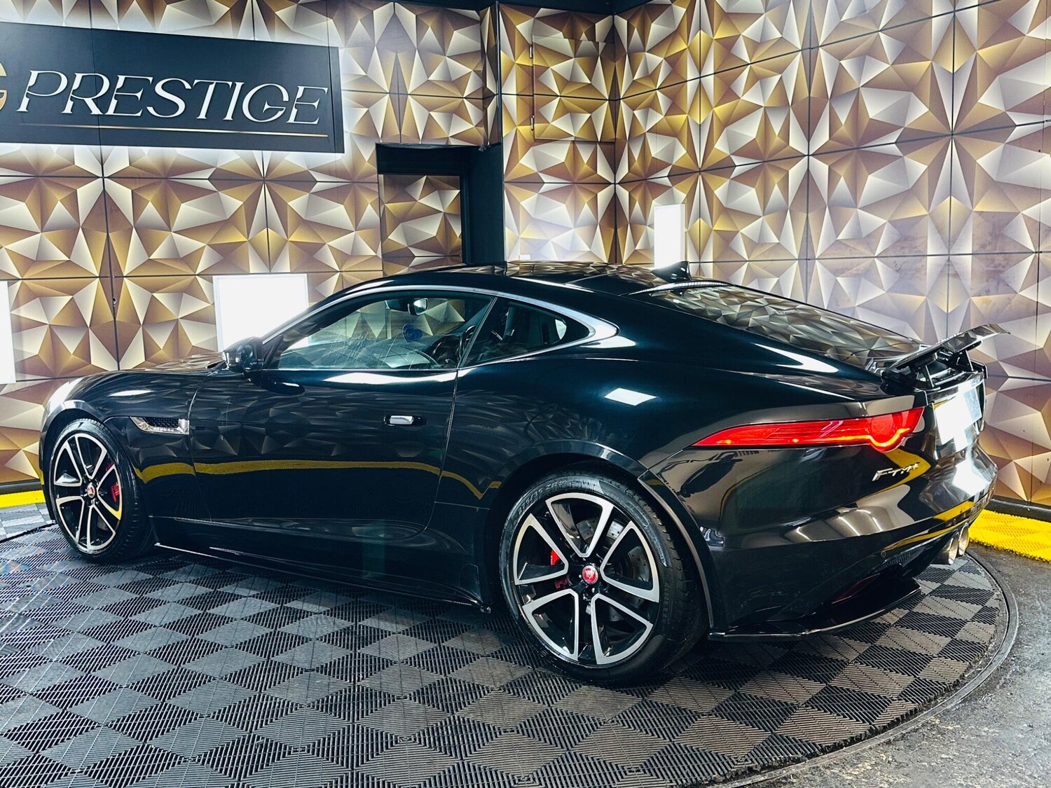 Used Jaguar F-Type for sale - 77808881: Photo 42