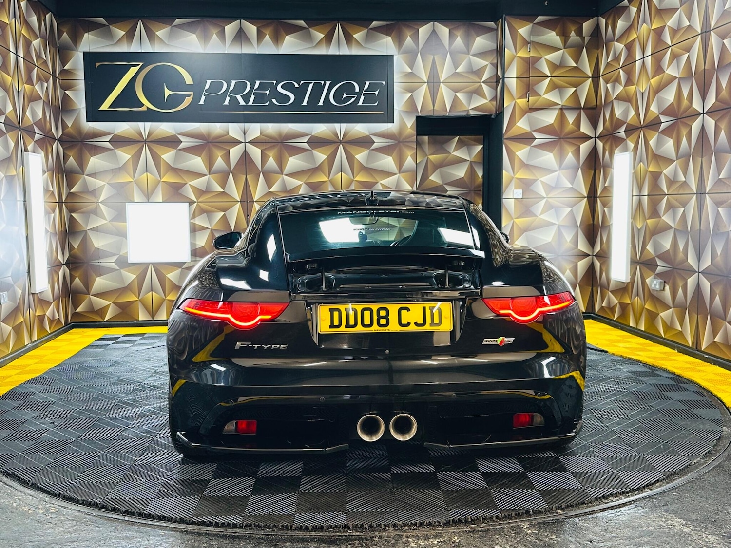 Used Jaguar F-Type for sale - 77808881: Photo 5