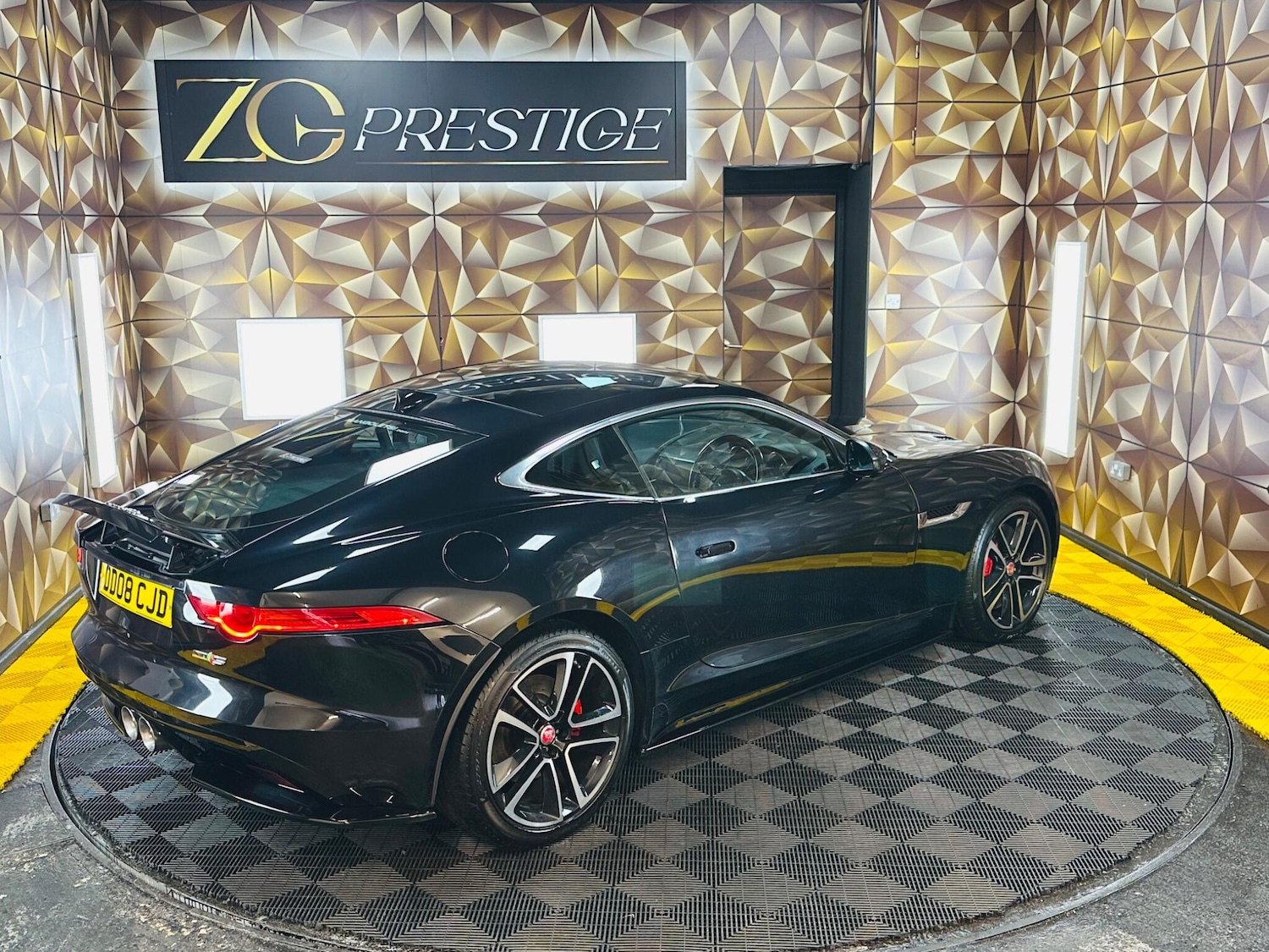 Used Jaguar F-Type for sale - 77808881: Photo 7
