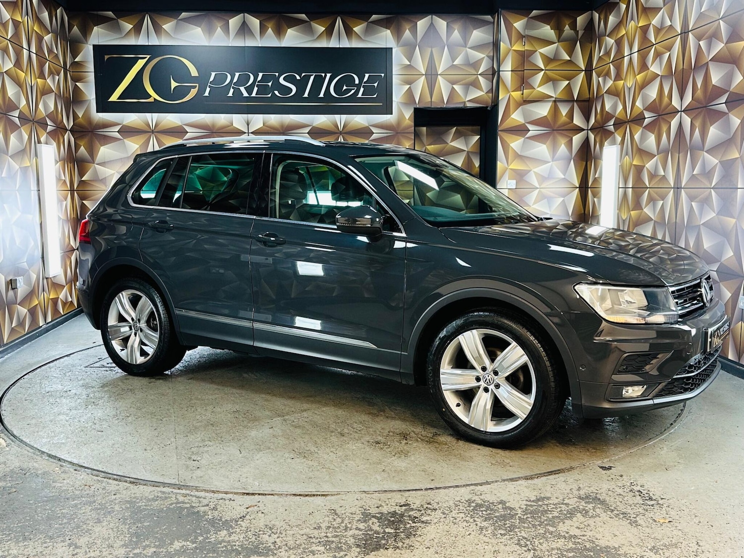 Used Volkswagen Tiguan 2020 for sale - 76550207: Photo 1