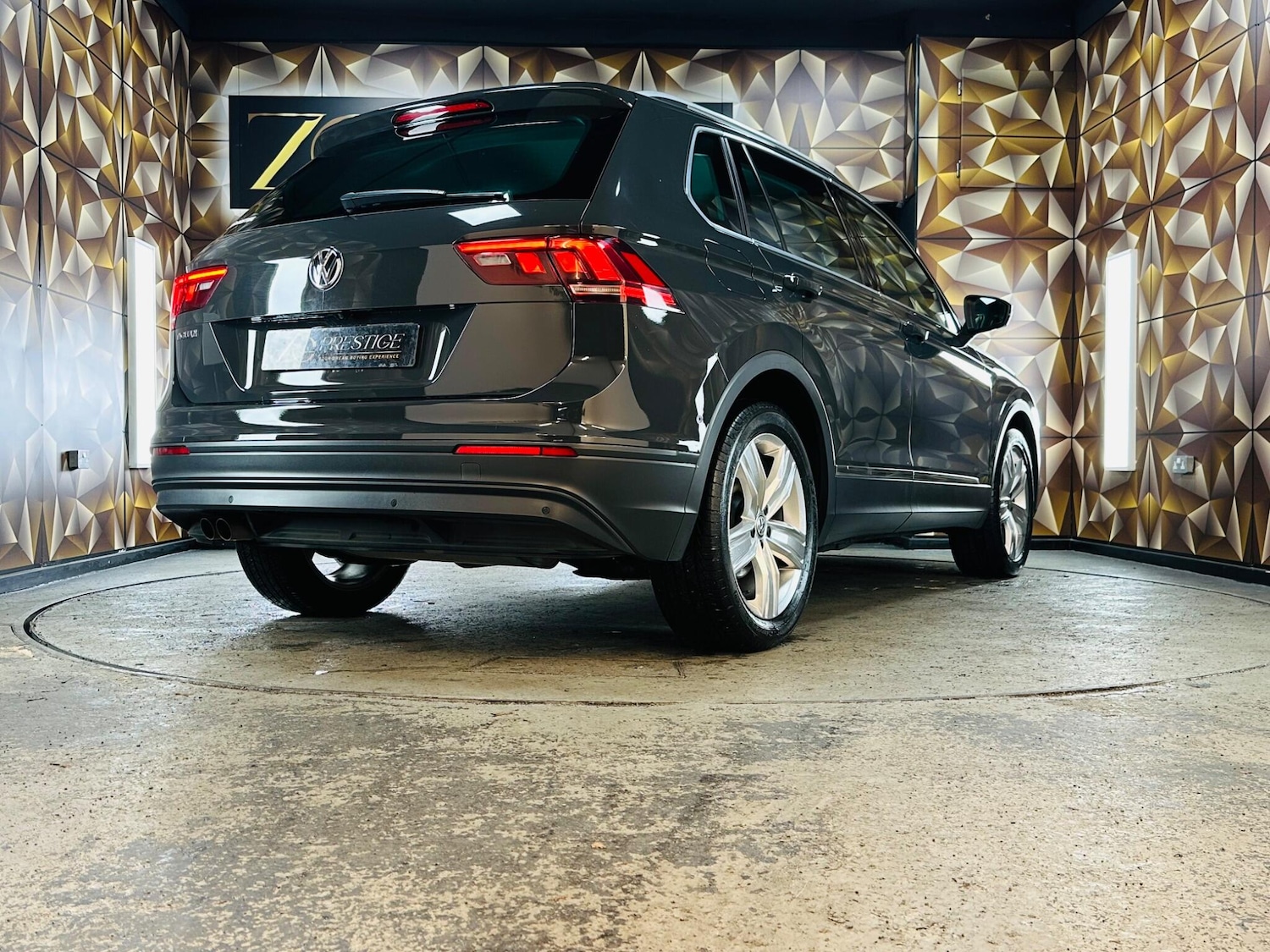 Used Volkswagen Tiguan 2020 for sale - 76550207: Photo 34