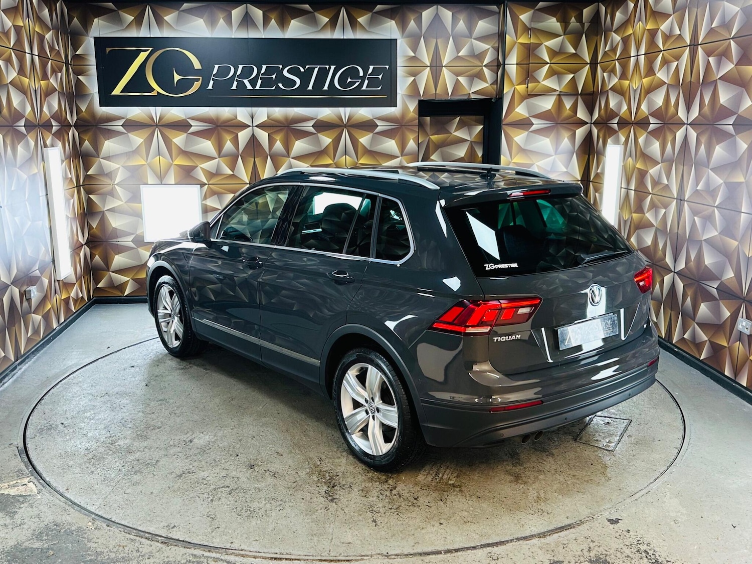 Used Volkswagen Tiguan 2020 for sale - 76550207: Photo 40