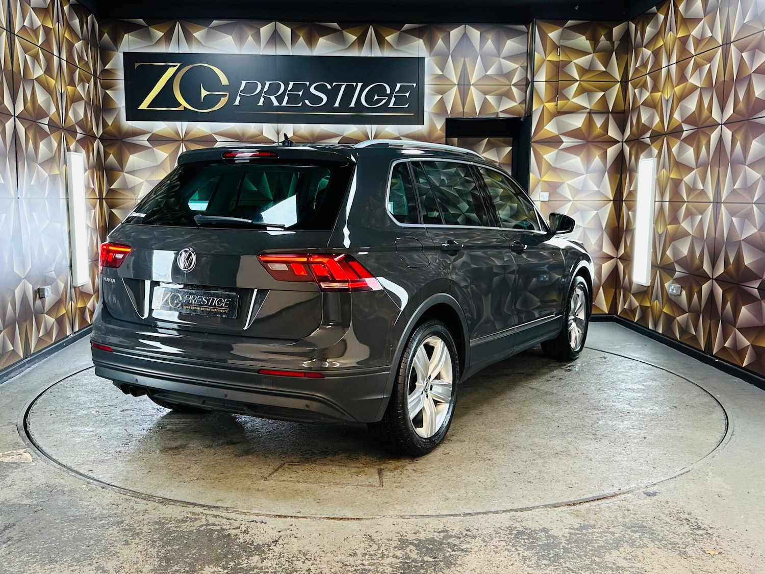 Used Volkswagen Tiguan 2020 for sale - 76550207: Photo 42