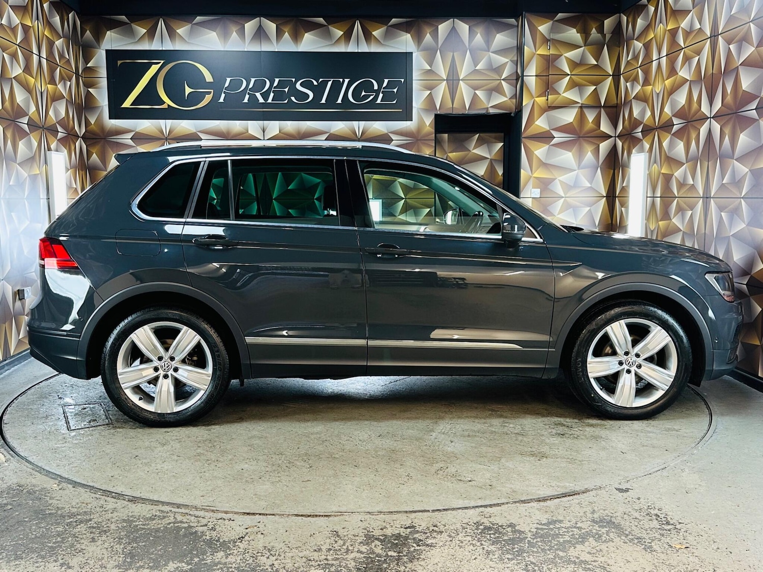 Used Volkswagen Tiguan 2020 for sale - 76550207: Photo 9