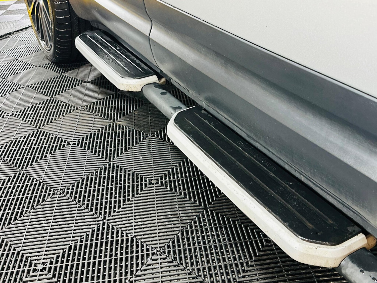 Used Land Rover Defender 110 for sale - 77523785: Photo 37