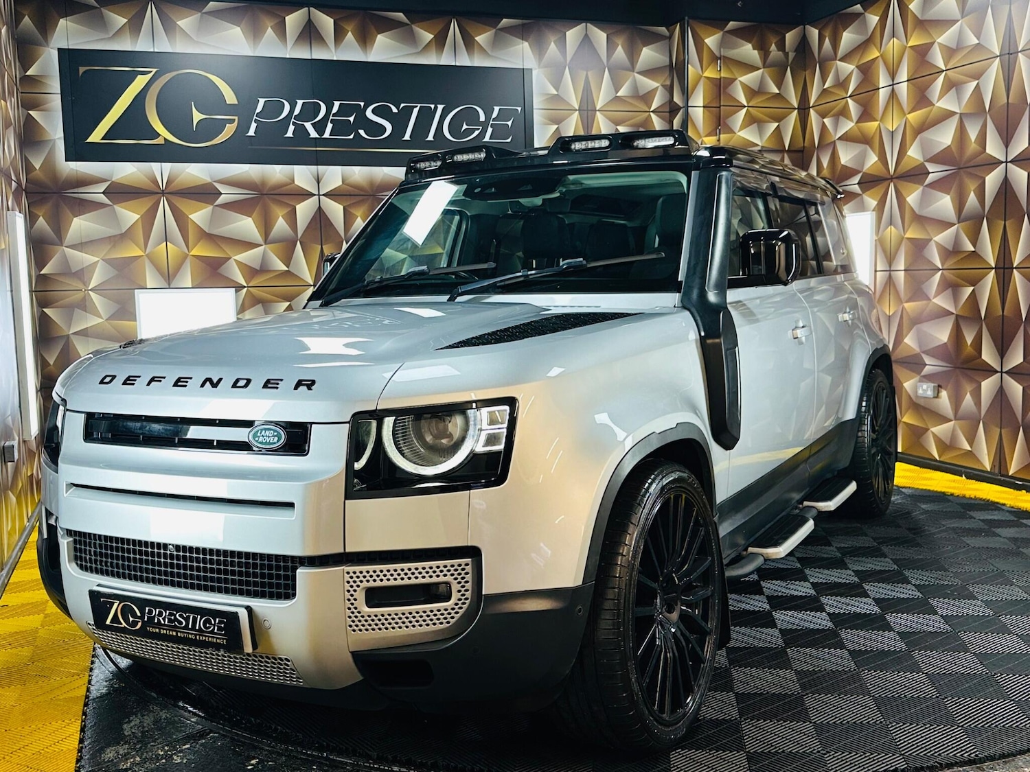 Used Land Rover Defender 110 for sale - 77523785: Photo 52