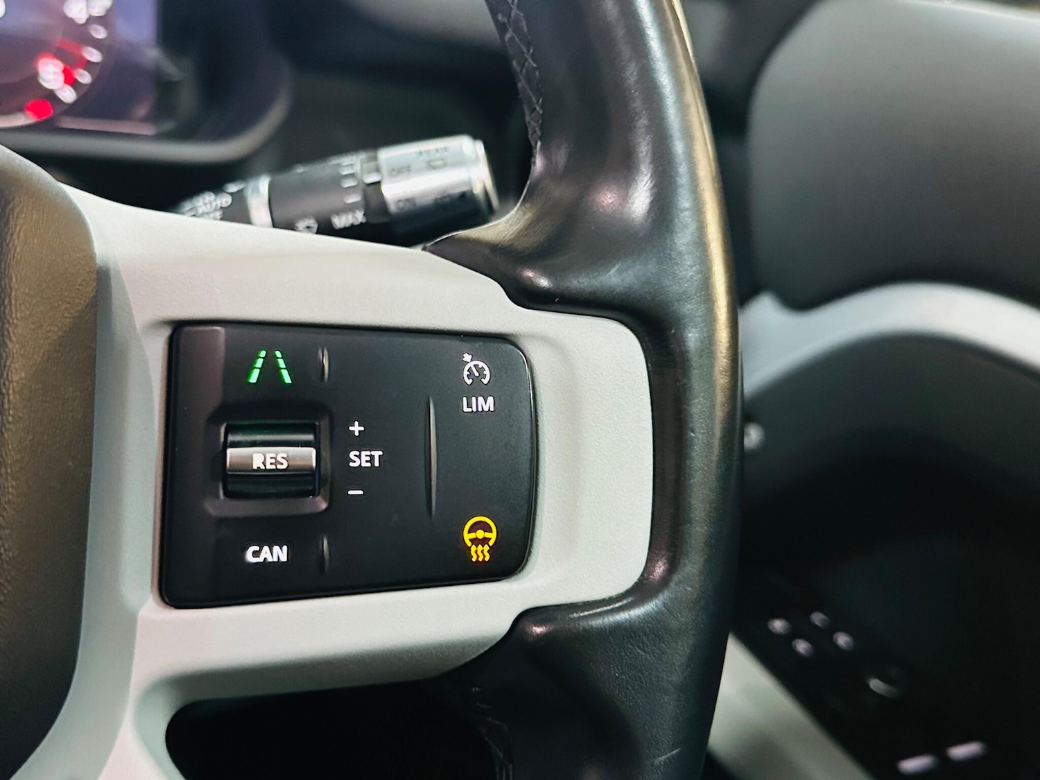 Used Land Rover Defender 110 for sale - 77523785: Photo 56