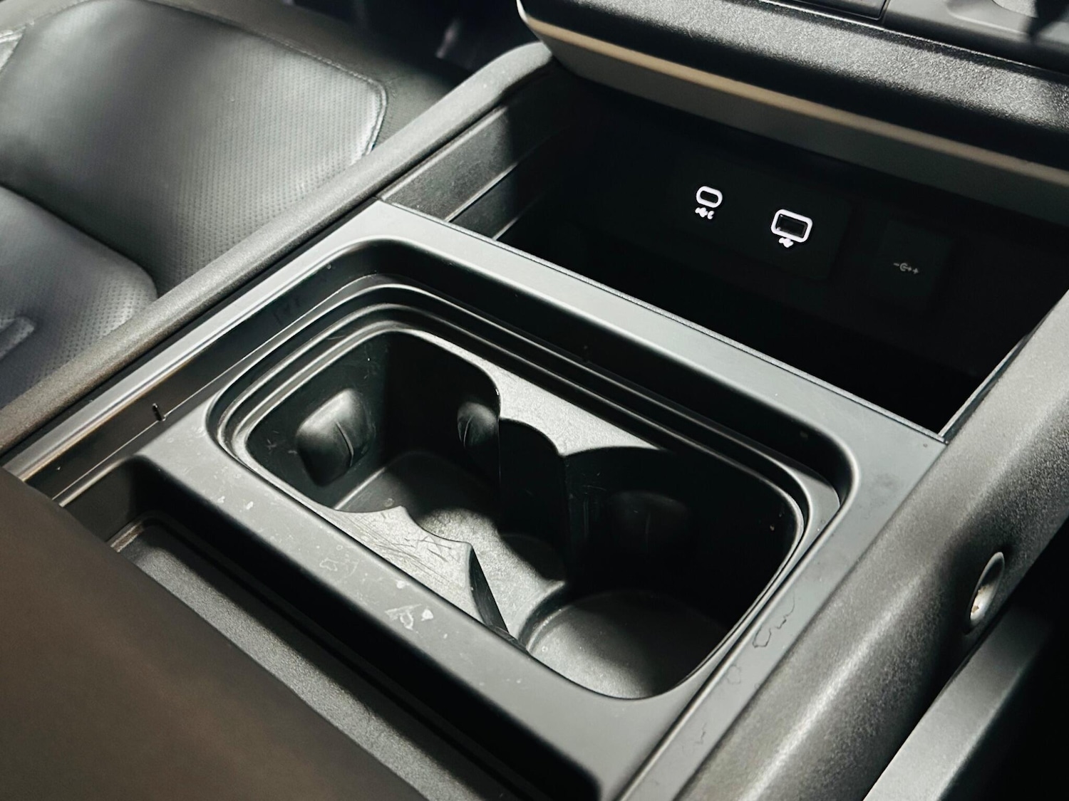 Used Land Rover Defender 110 for sale - 77523785: Photo 63