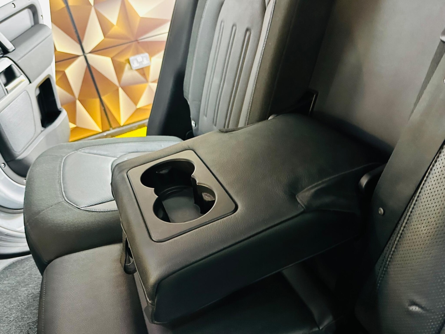 Used Land Rover Defender 110 for sale - 77523785: Photo 73