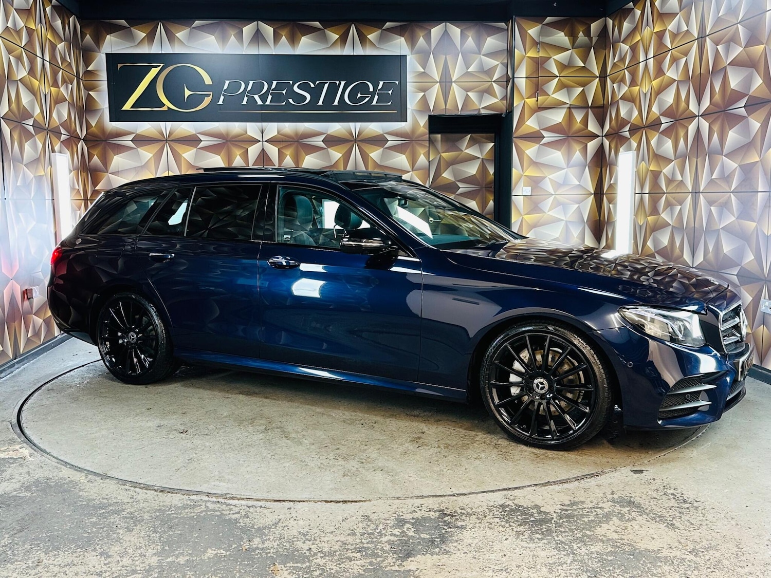 Used Mercedes-Benz E Class 2020 for sale - 76771652: Photo 1