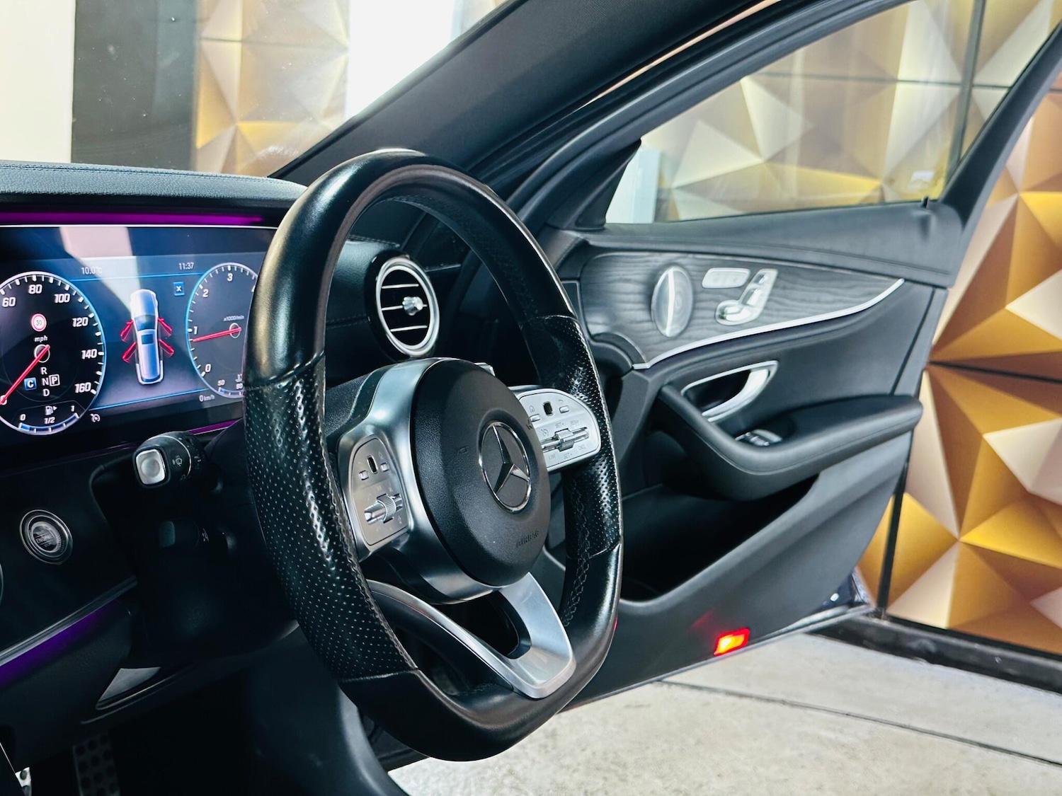 Used Mercedes-Benz E Class 2020 for sale - 76771652: Photo 36