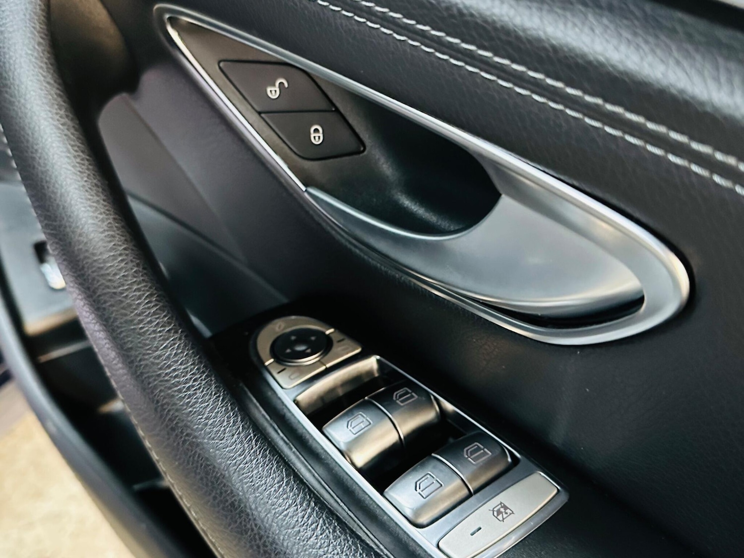 Used Mercedes-Benz E Class 2020 for sale - 76771652: Photo 60