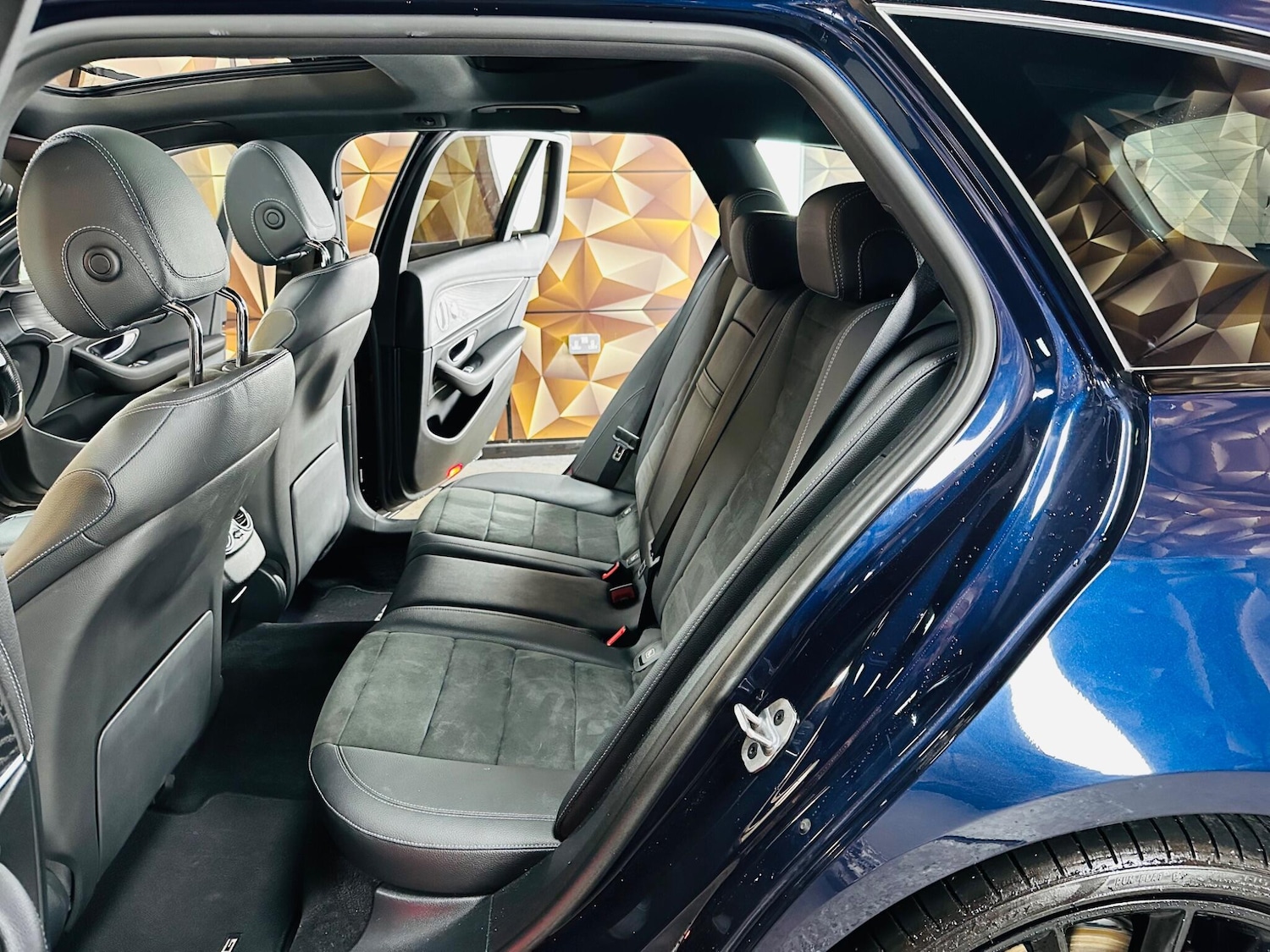 Used Mercedes-Benz E Class 2020 for sale - 76771652: Photo 63