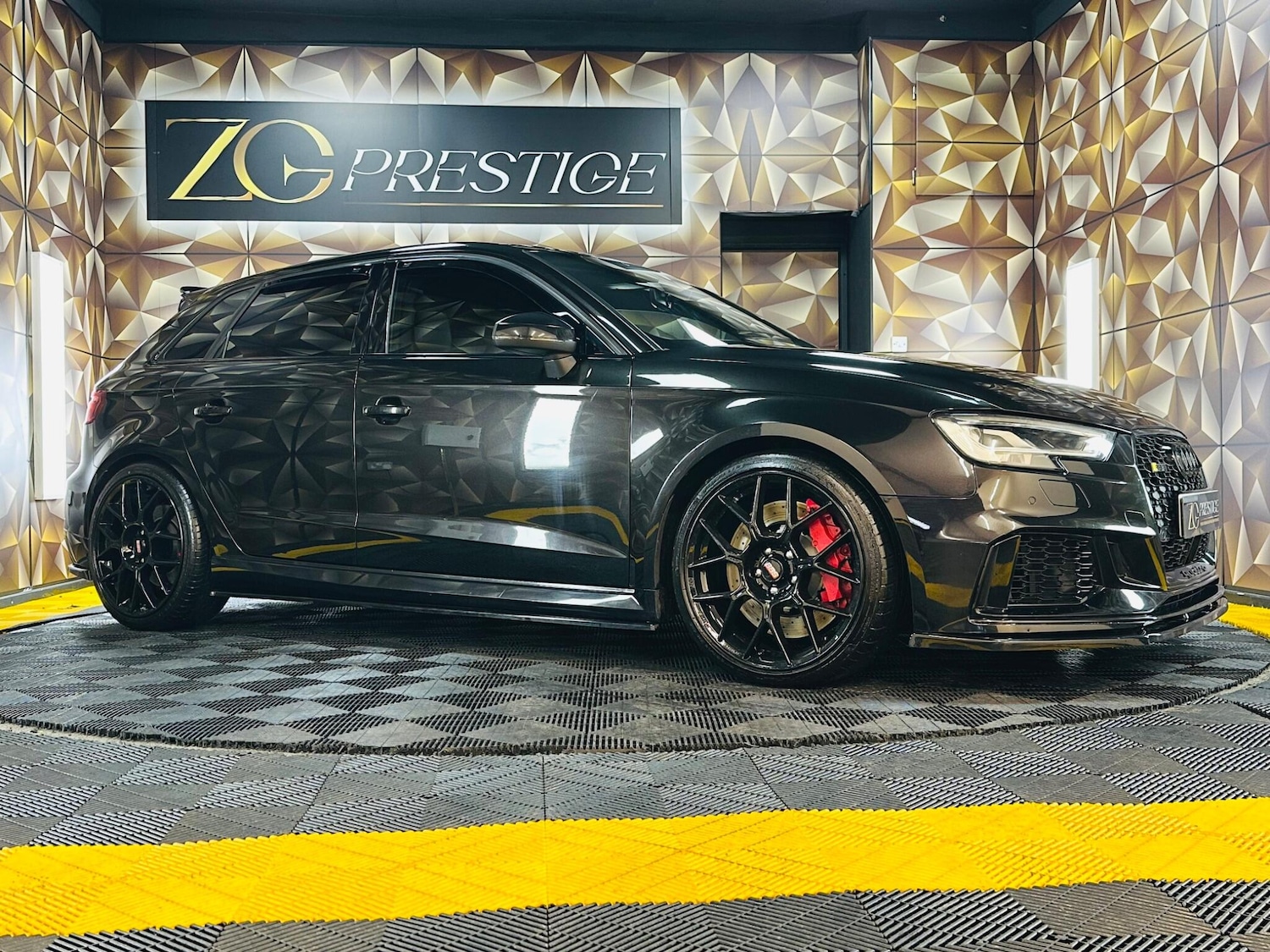 Used Audi RS3 2017 for sale - 77412016: Photo 13