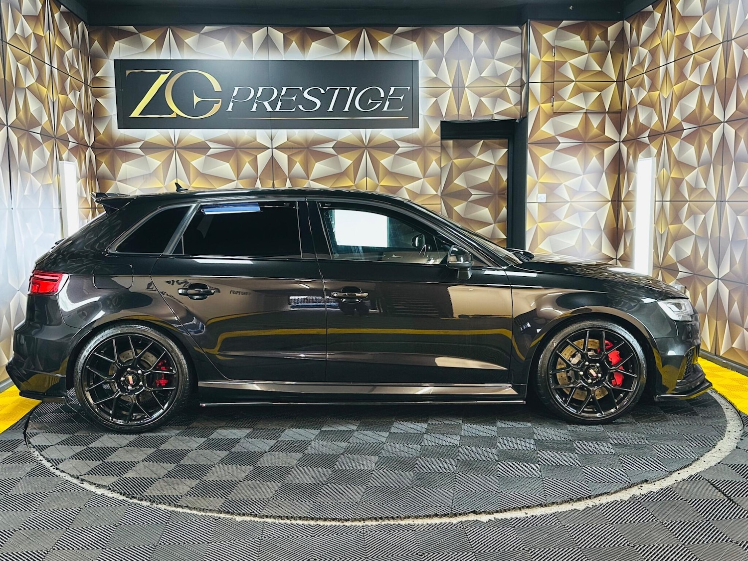 Used Audi RS3 2017 for sale - 77412016: Photo 9