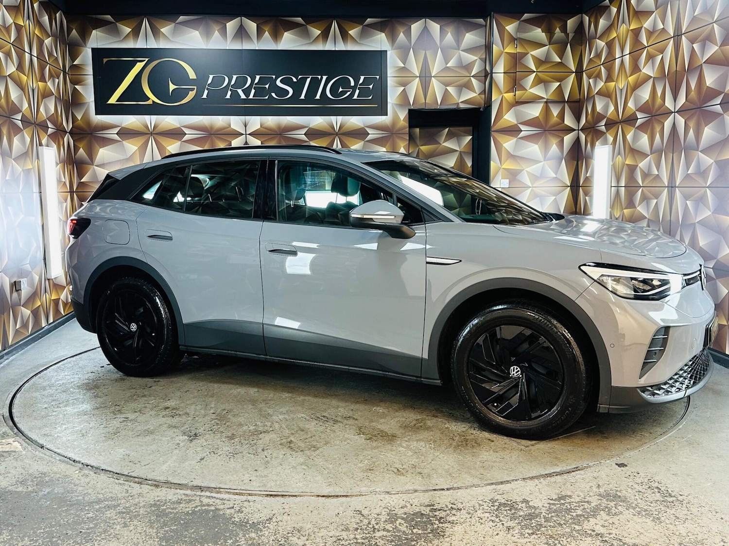 Used Volkswagen ID.4 2022 for sale - 76389192: Photo 1