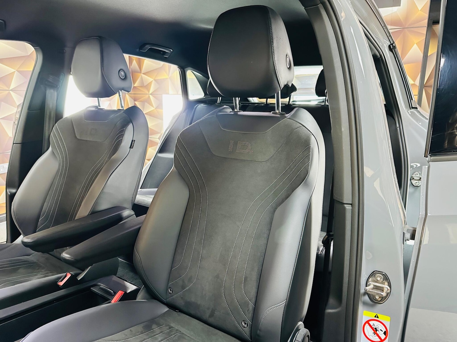 Used Volkswagen ID.4 2022 for sale - 76389192: Photo 10