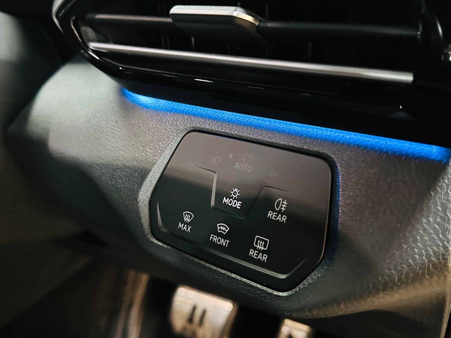 Used Volkswagen ID.4 2022 for sale - 76389192: Photo 57