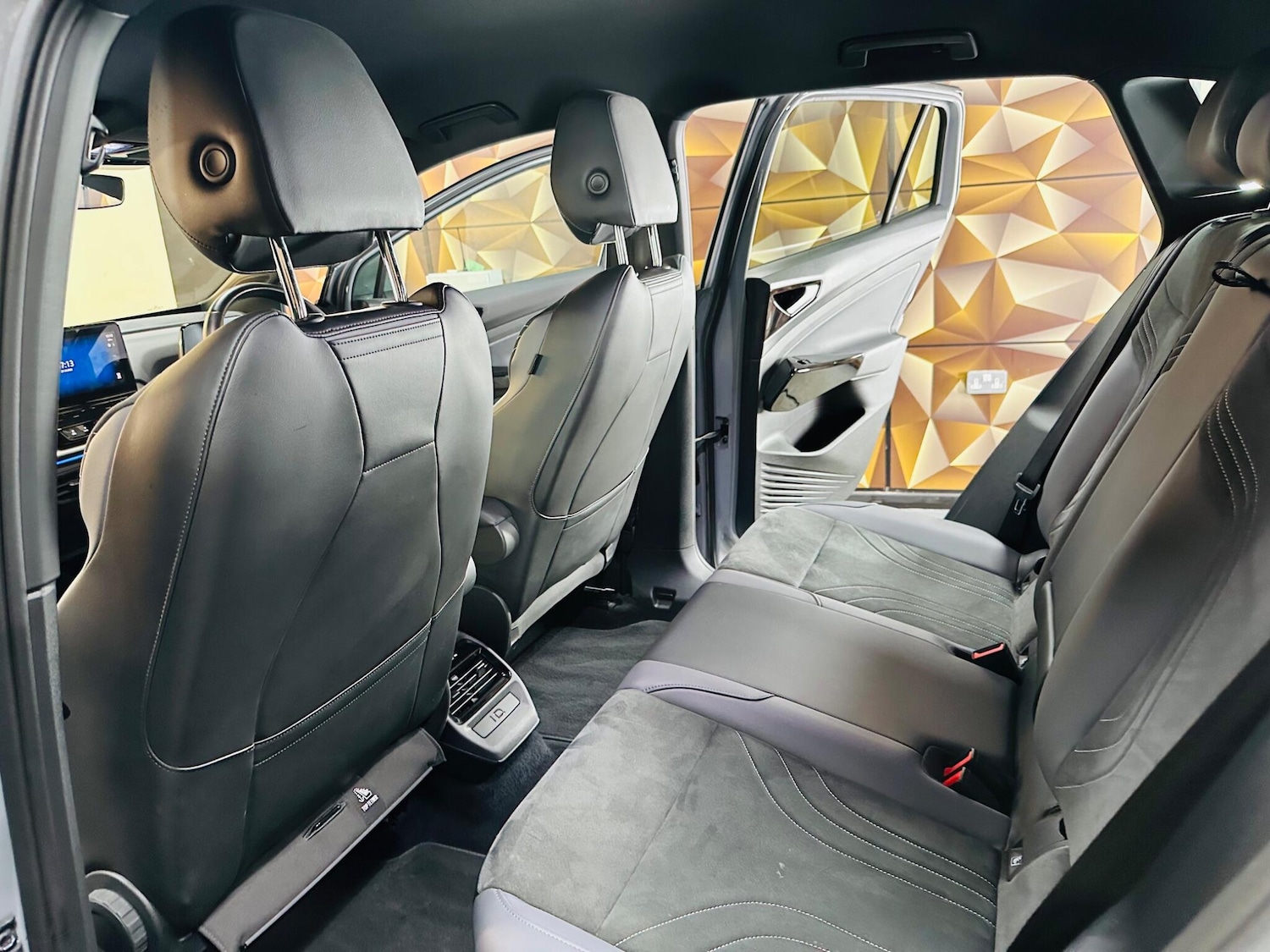 Used Volkswagen ID.4 2022 for sale - 76389192: Photo 62