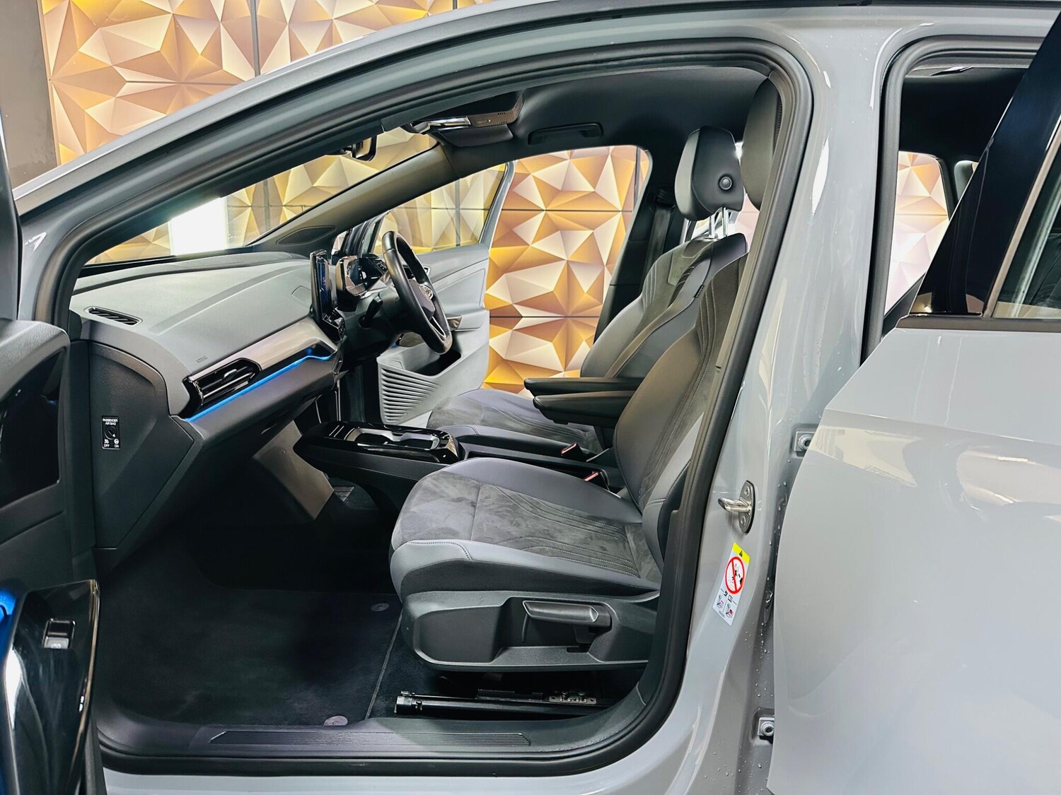 Used Volkswagen ID.4 2022 for sale - 76389192: Photo 63