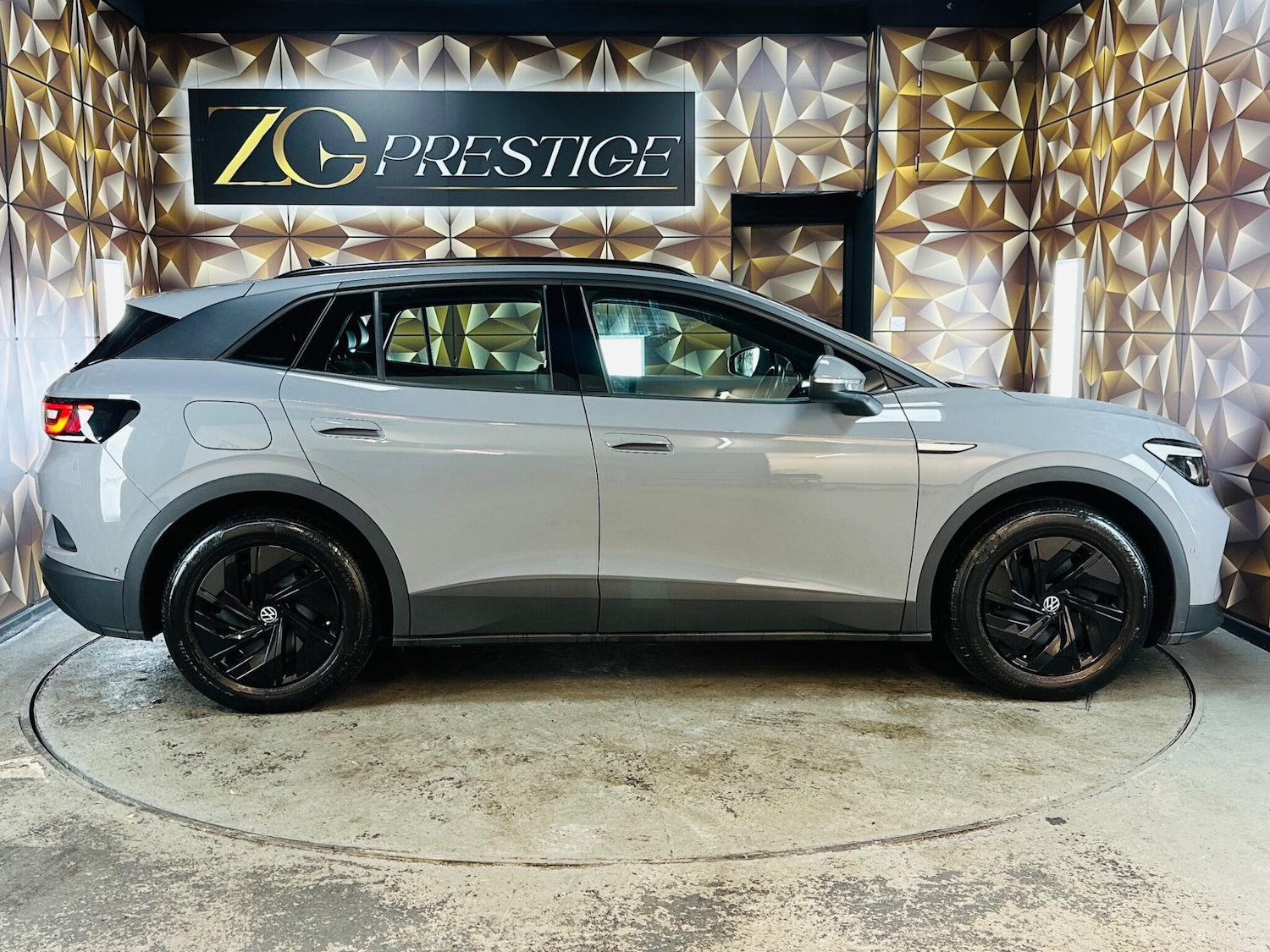 Used Volkswagen ID.4 2022 for sale - 76389192: Photo 9