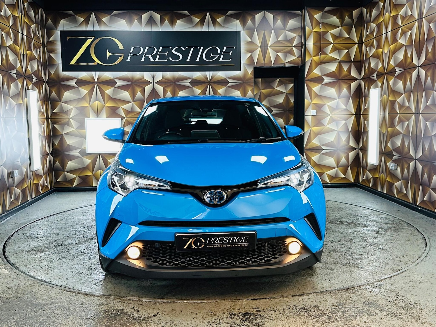 Used Toyota C-HR 2018 for sale - 76072575: Photo 3