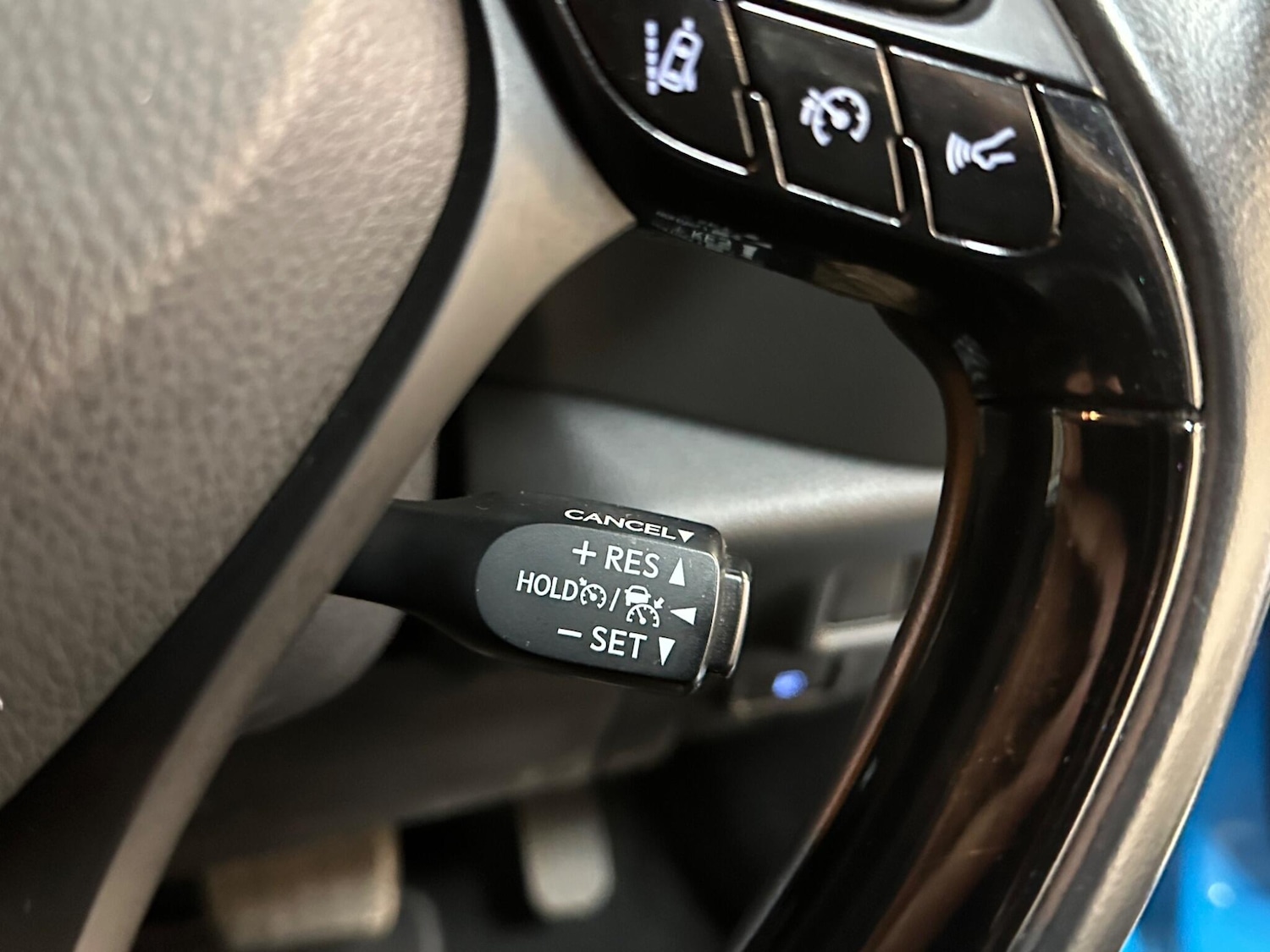 Used Toyota C-HR 2018 for sale - 76072575: Photo 48