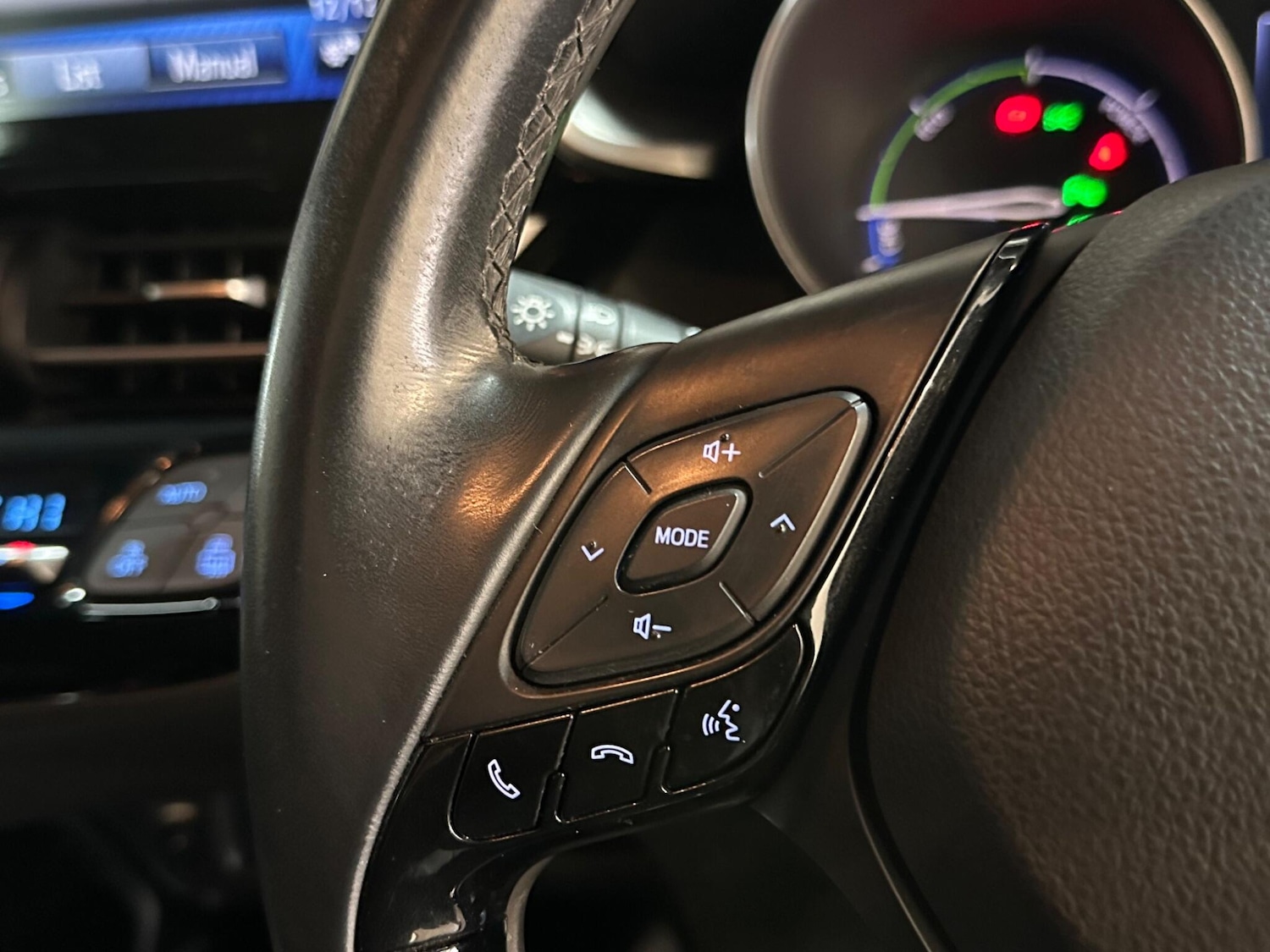 Used Toyota C-HR 2018 for sale - 76072575: Photo 49