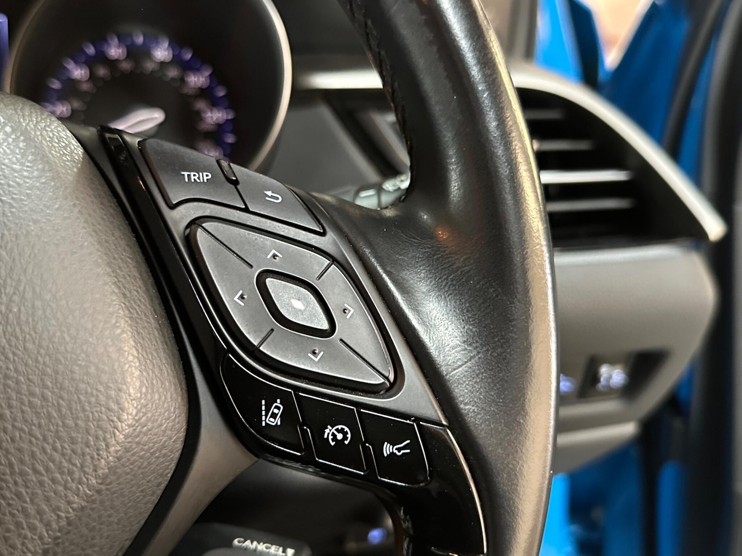 Used Toyota C-HR 2018 for sale - 76072575: Photo 50