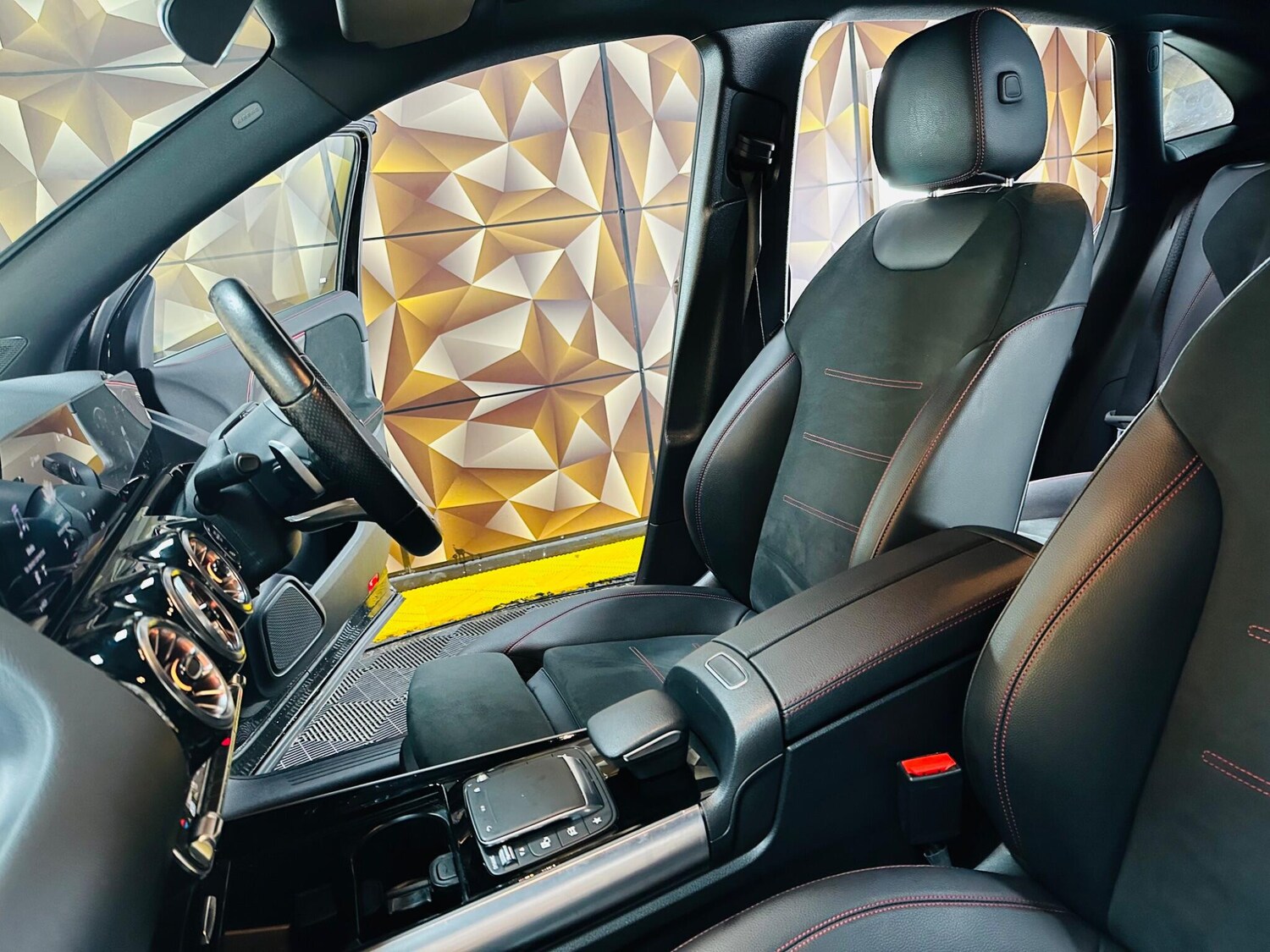 Used Mercedes-Benz GLA 2022 for sale - 77496344: Photo 74