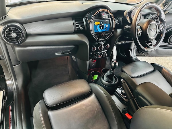 Used MINI Hatch 2020 for sale - 76240145: Photo 4