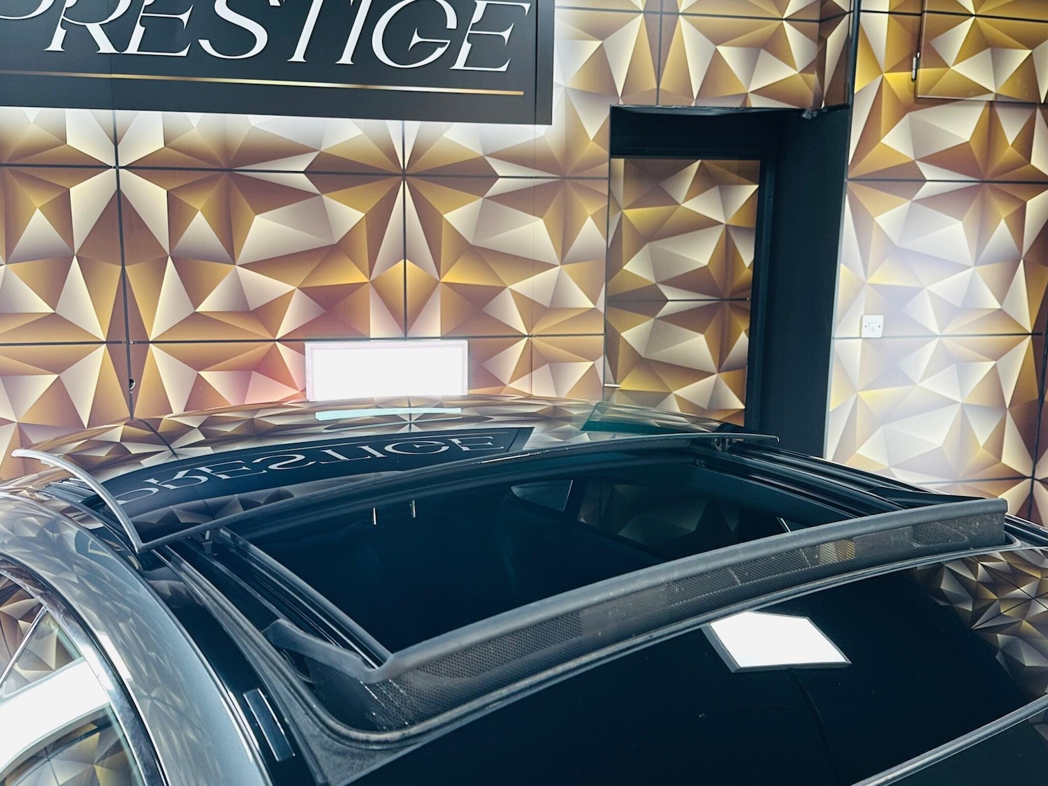 Used Mercedes-Benz E Class 2017 for sale - 77358741: Photo 10