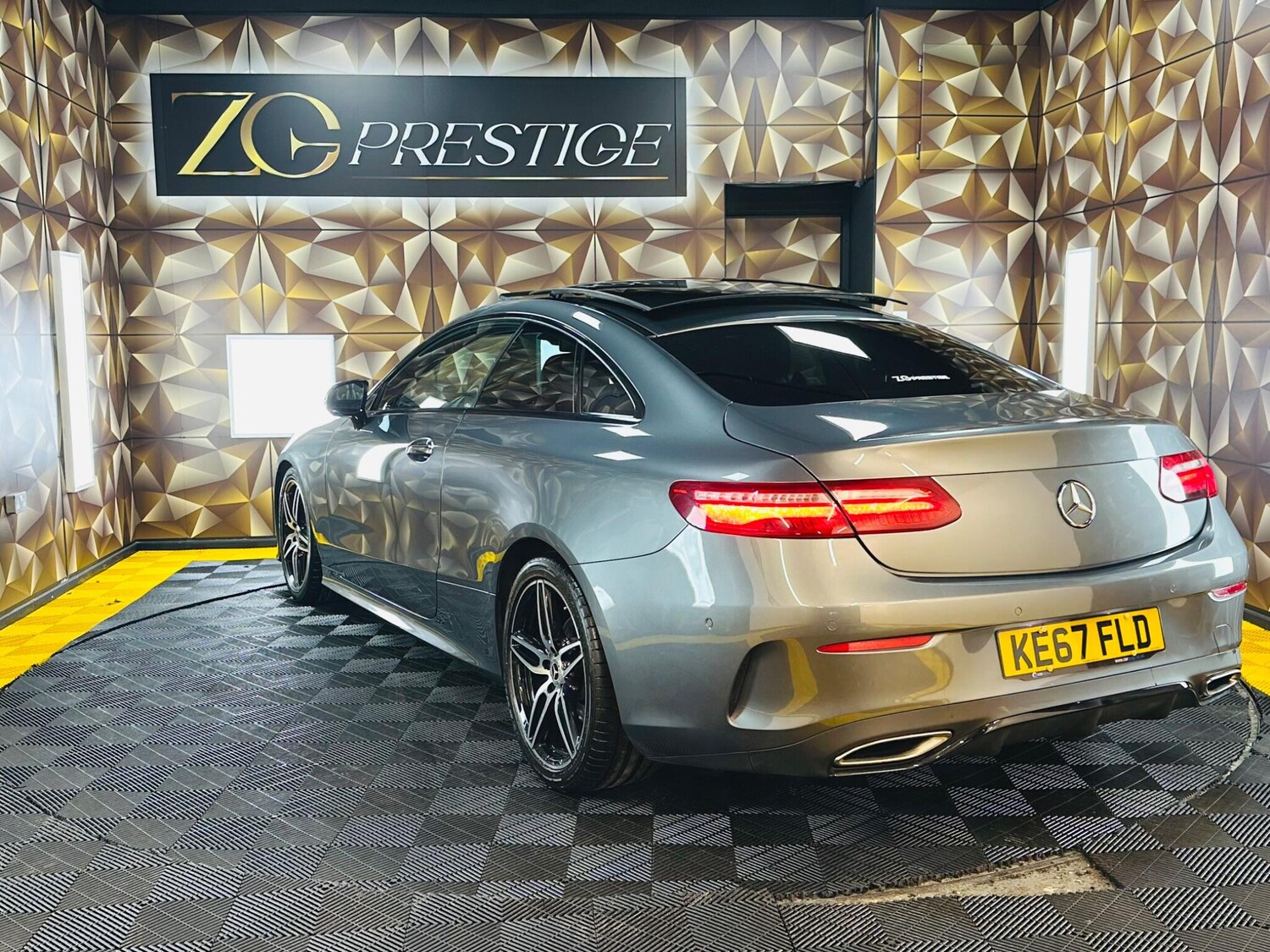 Used Mercedes-Benz E Class 2017 for sale - 77358741: Photo 31