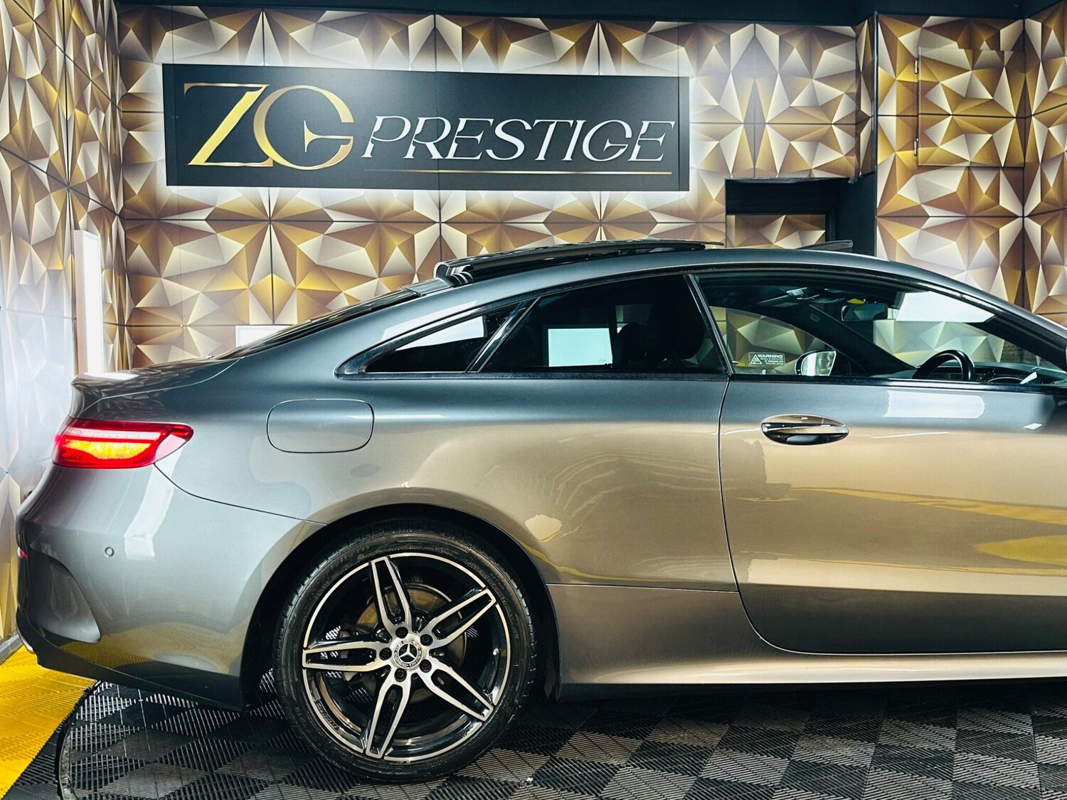 Used Mercedes-Benz E Class 2017 for sale - 77358741: Photo 35