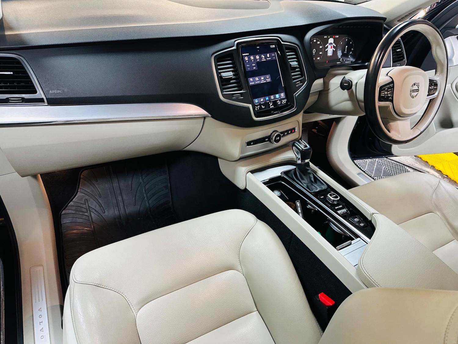 Used Volvo XC90 2016 for sale - 78101121: Photo 4