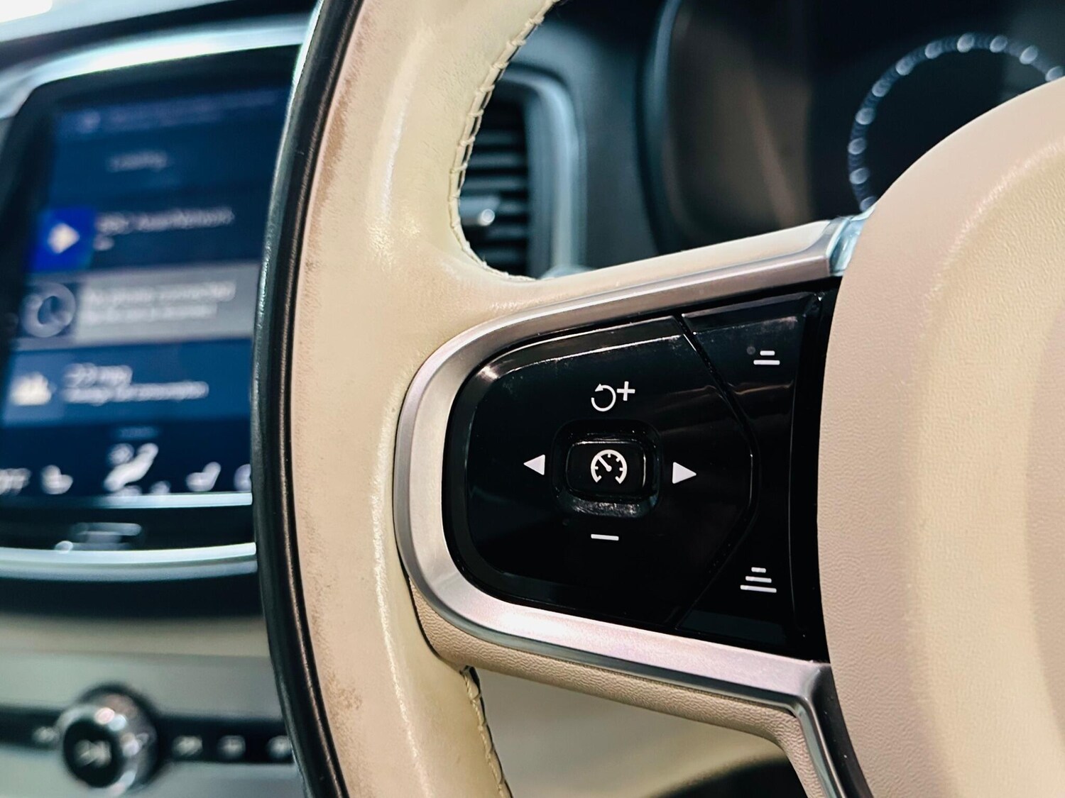 Used Volvo XC90 2016 for sale - 78101121: Photo 48