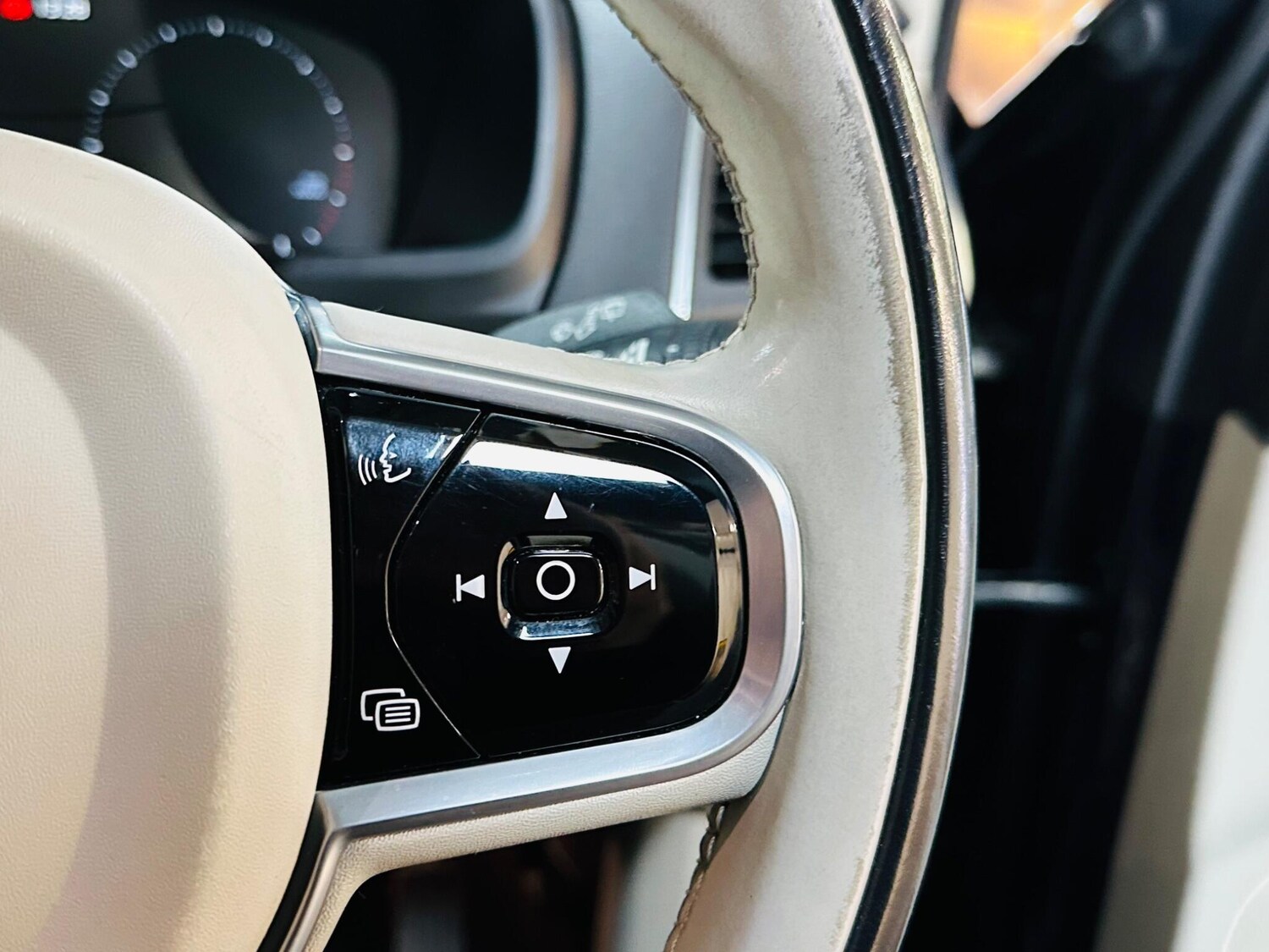 Used Volvo XC90 2016 for sale - 78101121: Photo 49